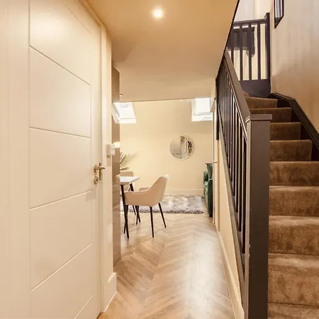 Апартаменты Stylish Duplex Headrow Ls1 Лидс