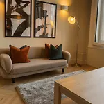 Athena Ls1 Free Secure Parking * Leeds (West Yorkshire)