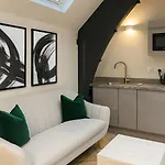 Athena Ls1 Free Secure Parking Appartement