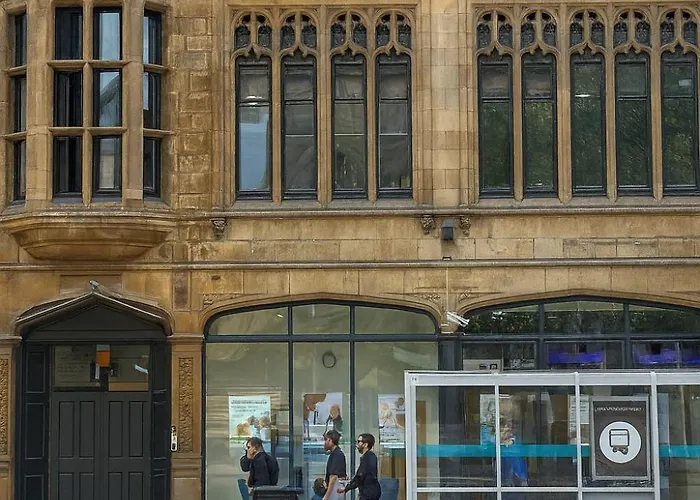 Stylish Duplex Headrow Ls1 Апартаменти *