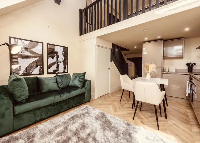 Athena Ls1 Free Secure Parking Leeds (West Yorkshire)