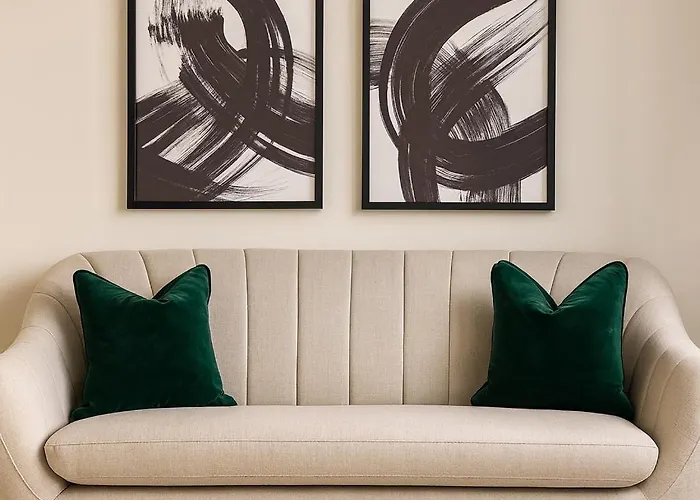 Athena Ls1 Free Secure Parking Leeds (West Yorkshire)