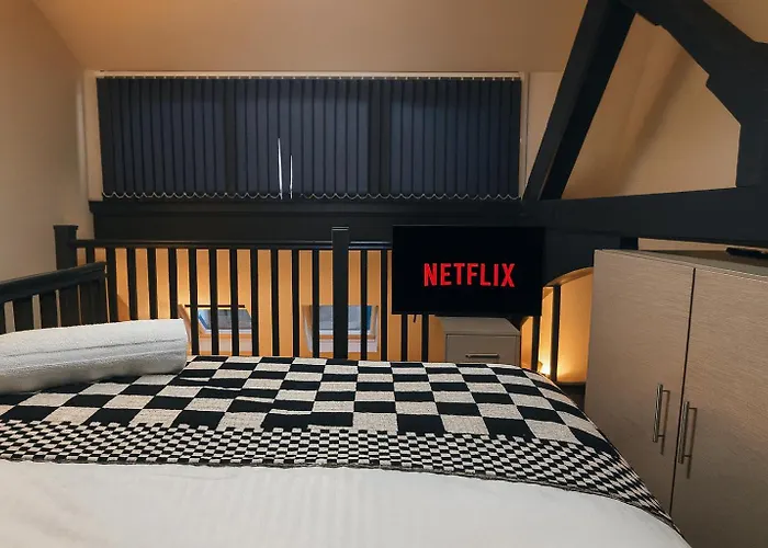 Athena Ls1 Free Secure Parking Leeds (West Yorkshire)