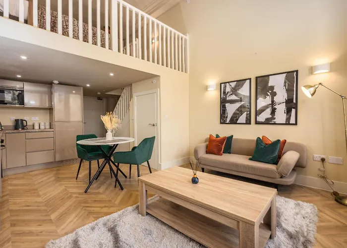 Athena Ls1 Free Secure Parking Leeds (West Yorkshire)